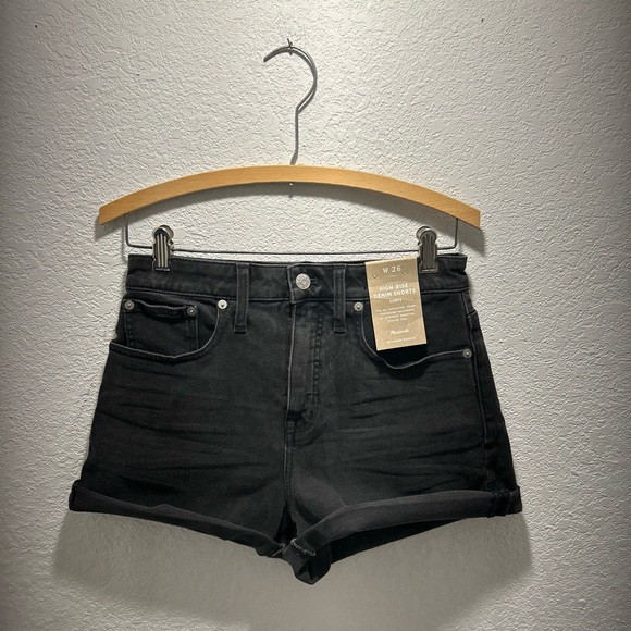 NWT Madewell Curvy High-Rise Denim Shorts in Lunar Wash sz:26 - Picture 3 of 9